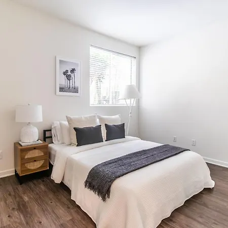 Spacious 2Br Near Santa Monica Beach, Walk Everywhere! Los Angeles Exterior photo