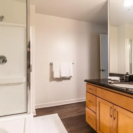 Spacious 2Br Near Santa Monica Beach, Walk Everywhere! Los Angeles Exterior photo